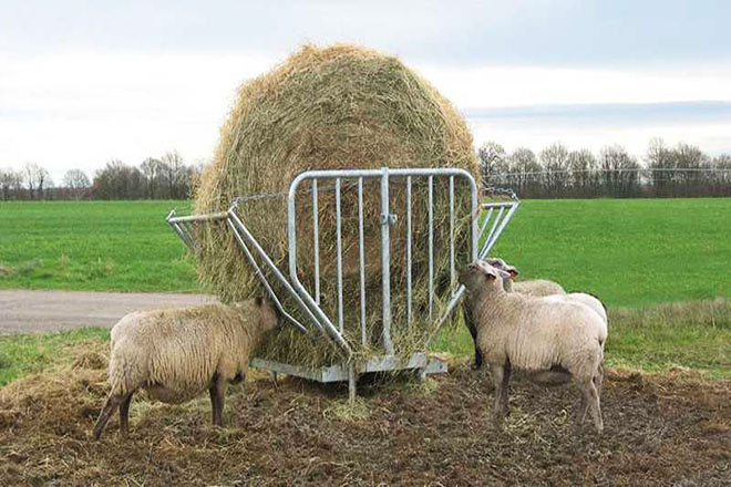 Кормушка для овец для сена